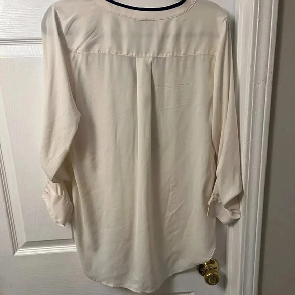 Women’s Ann Taylor Long Sleeve Shirt Size Medium - Picture 2 of 8